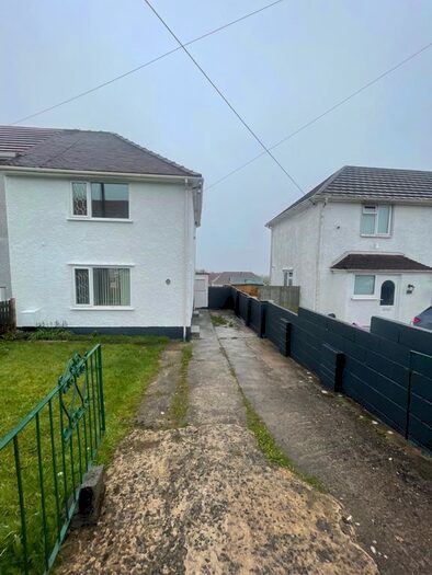 2 Bedroom Semi-Detached House To Rent In Penydre Road, Clydach, Swansea, West Glamorgan, SA6