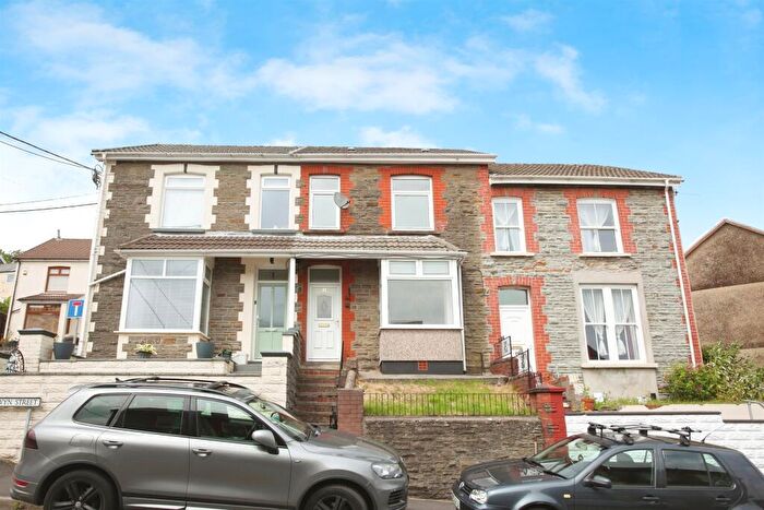 3 Bedroom Terraced House For Sale In Bryngwyn Street, Porth, CF39