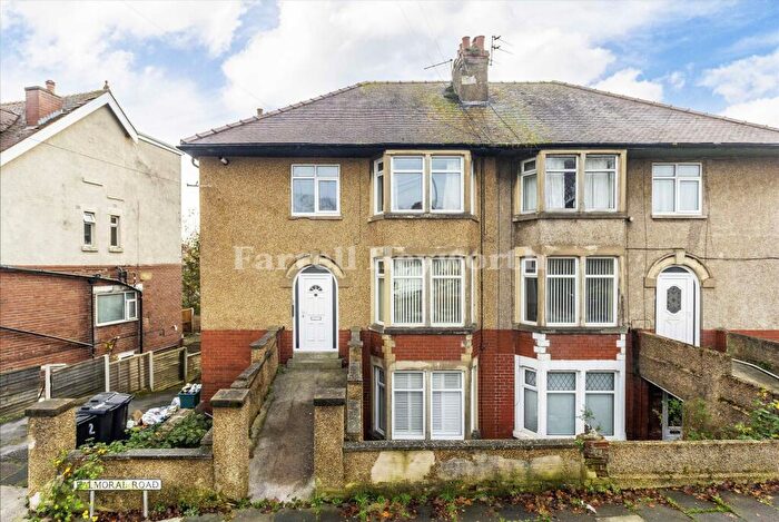 3 Bedroom Flat For Sale In Balmoral Road, Morecambe, LA4