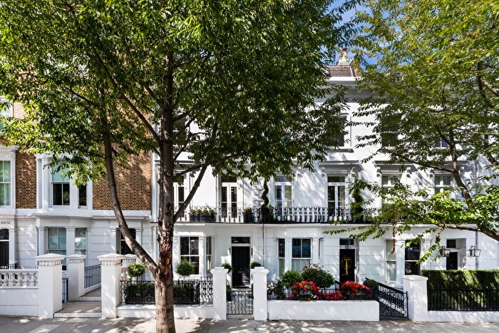 5 Bedroom Property For Sale In Berkeley Gardens, Kensington, London, United Kingdom, W8