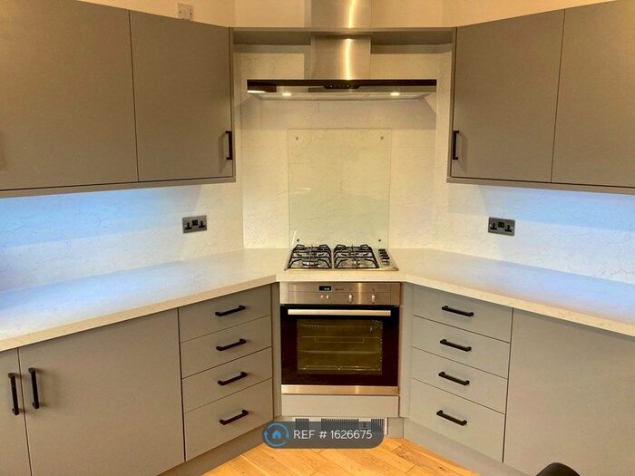 3 Bedroom Semi-Detached House To Rent In New Street, Stonehouse, Larkhall, ML9