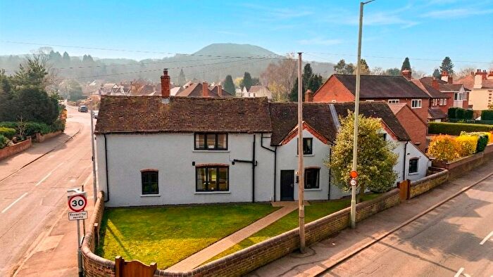 4 Bedroom Detached House For Sale In Holyhead Road, Wellington, Telford, Shropshire, TF1