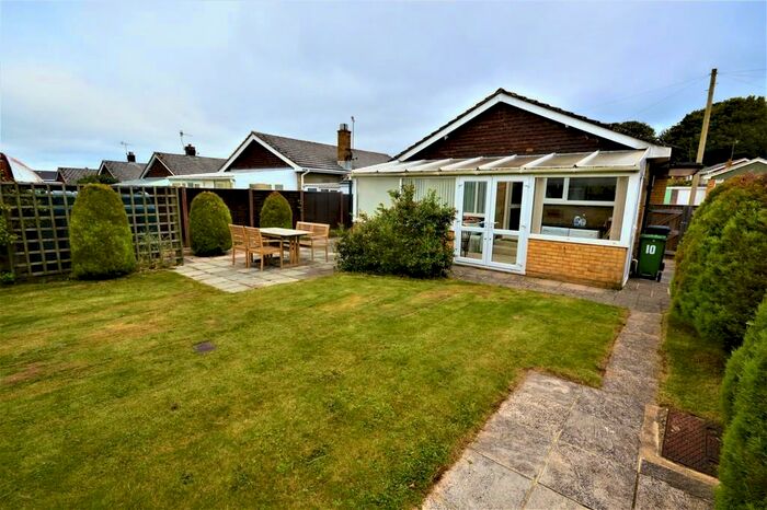 2 Bedroom Detached Bungalow To Rent In Verlands Close, Niton, PO38