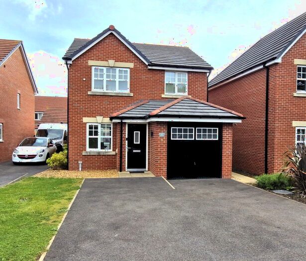 3 Bedroom Detached House To Rent In Ackroyd Place, Blackpool, FY4