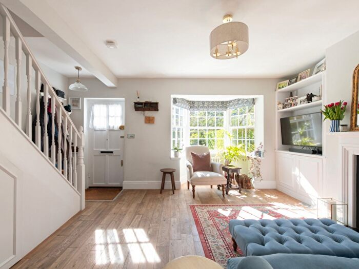 2 Bedroom Cottage For Sale In Hampstead Garden Suburb, London, NW11