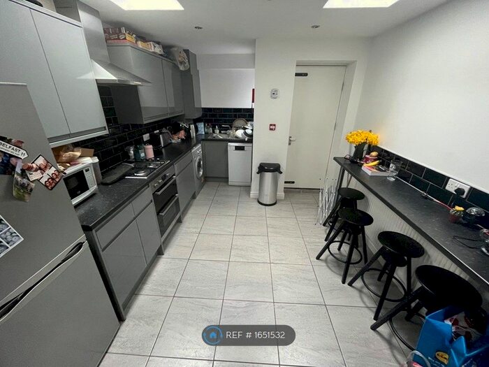 4 Bedroom Terraced House To Rent In Hawkins Street, Liverpool, L6