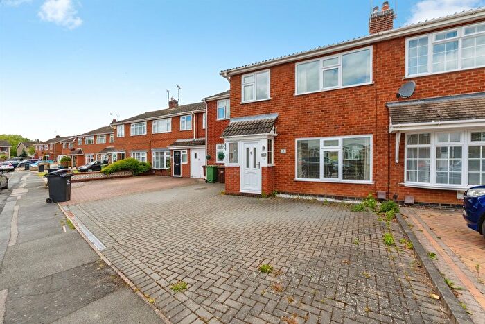5 Bedroom Semi-detached House For Sale In Farriers Way, East Goscote, Leicester, LE7