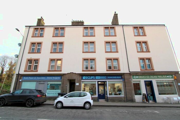 1 Bedroom Flat To Rent In High Street, Lochee, Dundee DD2