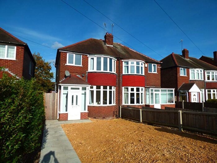 3 Bedroom Semi-Detached House To Rent In Quinton Road West, Quinton, Birmingham, B32