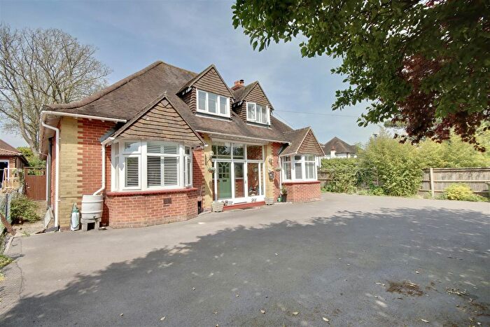 5 Bedroom Detached House For Sale In The Avenue, Fareham, PO14