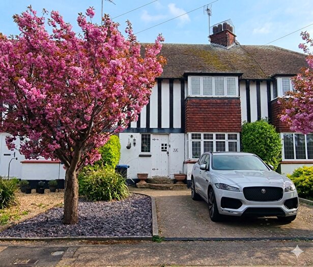 3 Bedroom Terraced House For Sale In Barn Crescent, Margate, CT9
