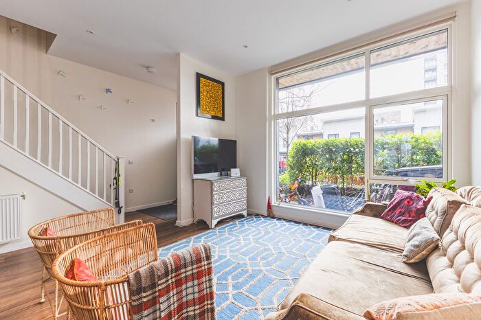 4 Bedroom Terraced House To Rent In Packington Road, London, W3