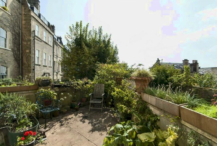 2 Bedroom Apartment To Rent In Portland Place, Bath, BA1