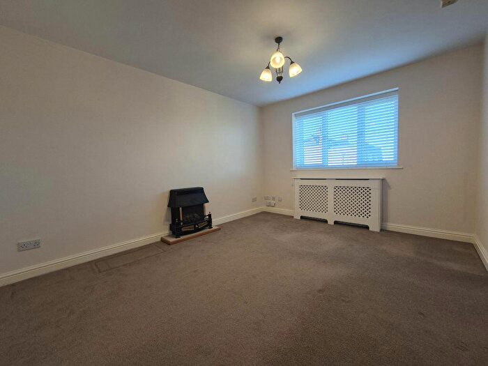 2 Bedroom Apartment To Rent In Parkfield Road, Stourbridge, DY8