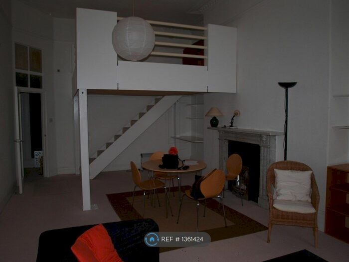 Studio To Rent In Grosvenor Place, Bath, BA1