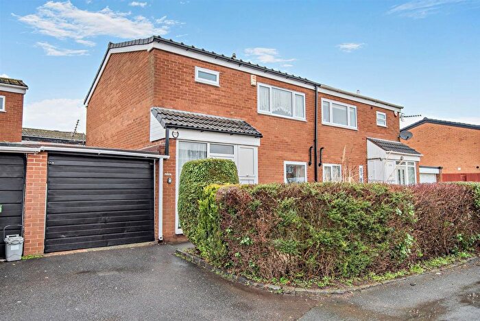 3 Bedroom Semi Detached House For Sale In Briarwood, Telford, TF3