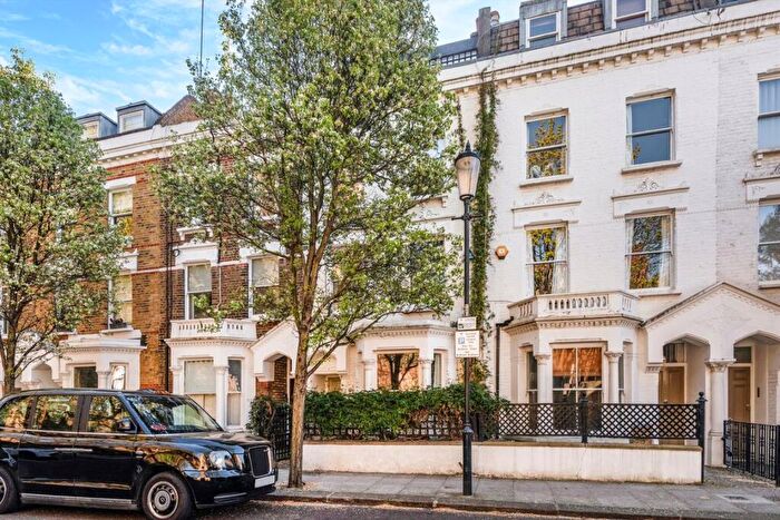 1 Bedroom Flat To Rent In Stadium Street, London, SW10