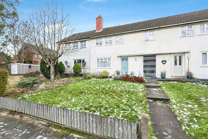 2 Bedroom Semi Detached House For Sale In Hernehurst, Quinton, Birmingham, B32