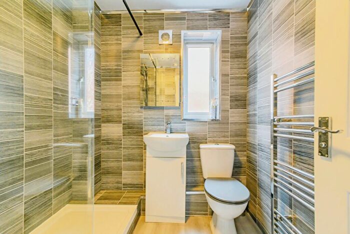 4 Bedroom Detached House For Sale In Station Close, Radcliffe, Manchester, Greater Manchester, M26