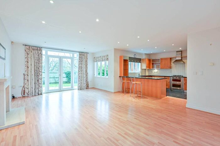 4 Bedroom Semi Detached House To Rent In Princess Mary Close, Guildford, GU2