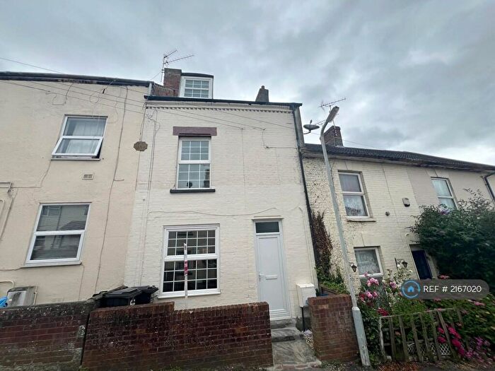 3 Bedroom Terraced House To Rent In Eastland Road, Yeovil, BA21