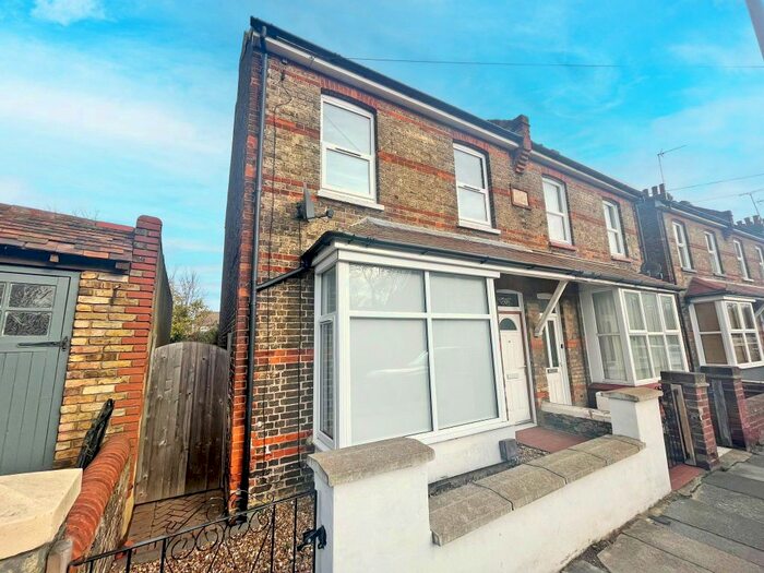 2 Bedroom Semi-Detached House To Rent In Albion Road, Broadstairs, CT10