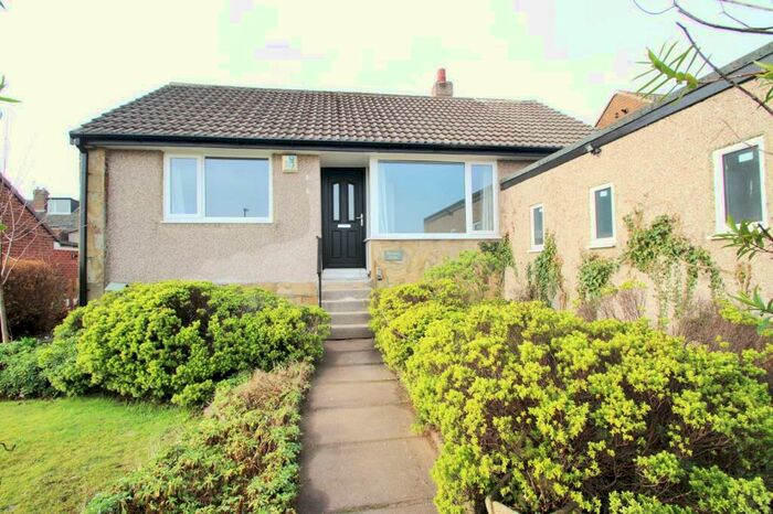 2 Bedroom Bungalow To Rent In Otley Old Road, Leeds, West Yorkshire, LS16