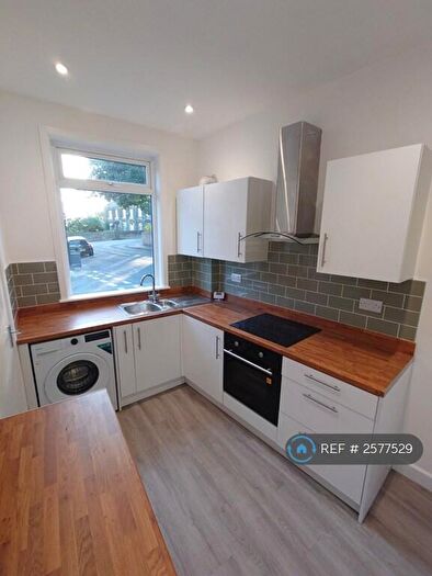2 Bedroom Terraced House To Rent In Henley Road, Leeds, LS13