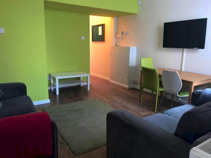 5 Bedroom Terraced House To Rent In A Hubert Road, Selly Oak, Birmingham, B29