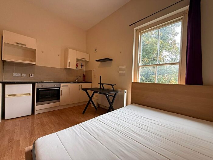 Studio To Rent In Angell Road, London, SW9