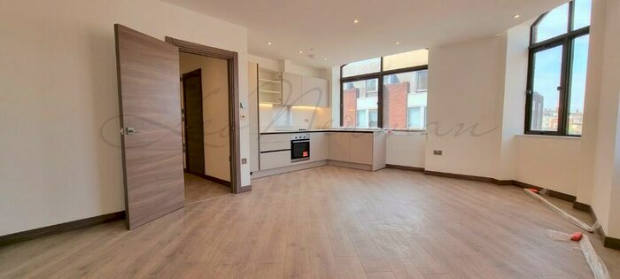 2 Bedroom Flat To Rent In Widmore Road, Bromley, London, BR1