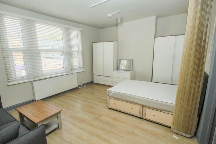 Studio To Rent In Church Lane, Leytonstone, London, E11