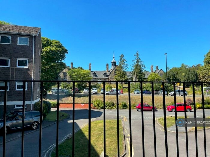 2 Bedroom Flat To Rent In Ladies Spring Grove, Sheffield, S17