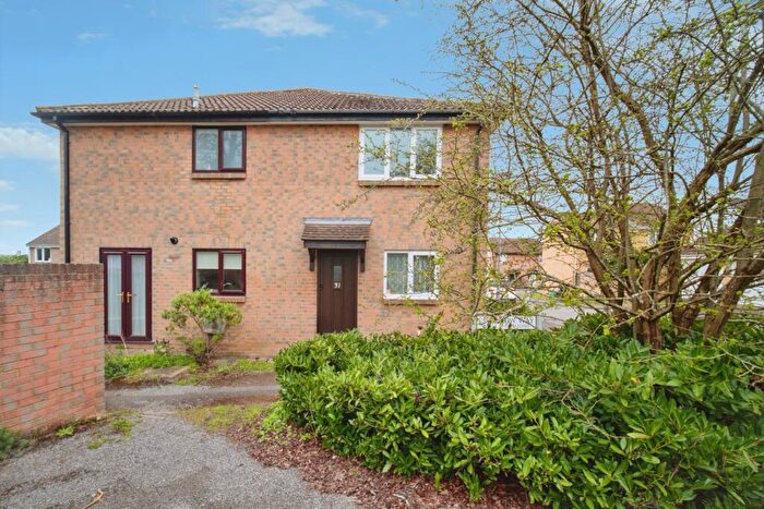 1 Bedroom House To Rent In Swallow Way, Wokingham, RG41