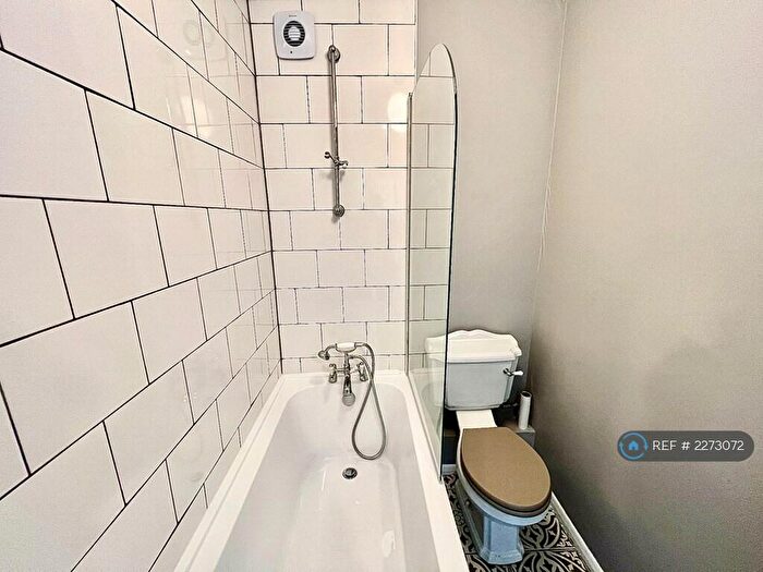 1 Bedroom Flat To Rent In Highview, London, SE18