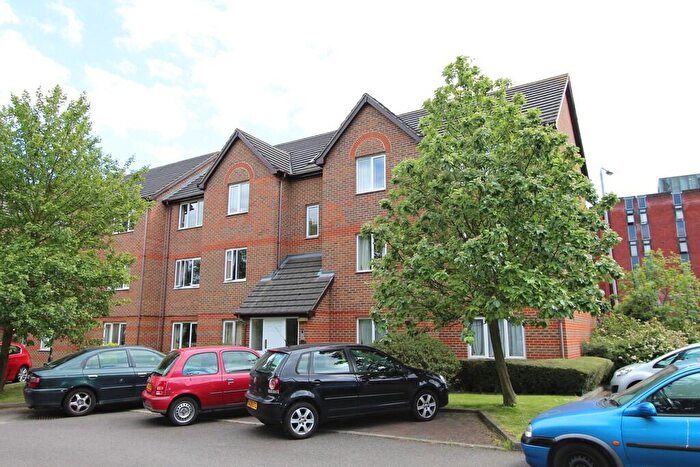 2 Bedroom Apartment To Rent In Central Kingston, KT2