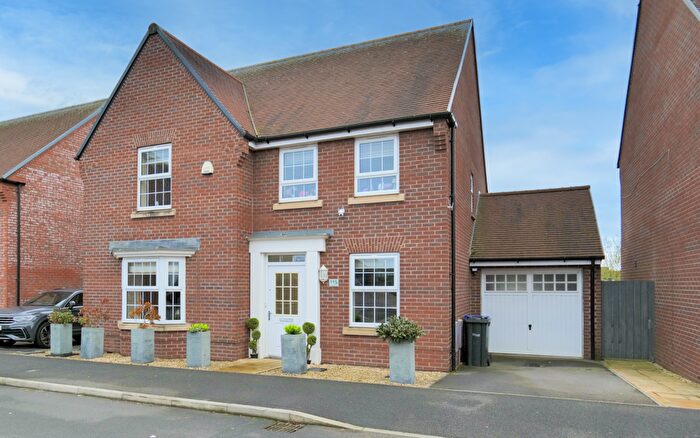 4 Bedroom Detached House For Sale In Cranesbill Road, Melksham, SN12