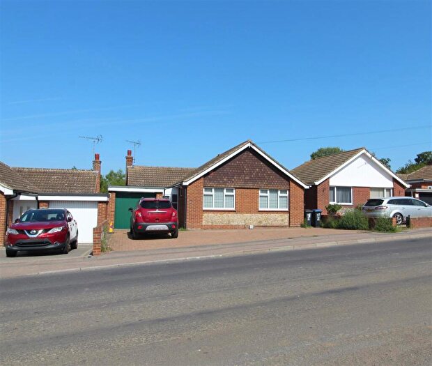 2 Bedroom Detached Bungalow For Sale In Vicarage Street, Broadstairs, CT10