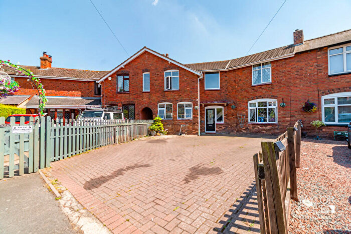 4 Bedroom Terraced House For Sale In Bright Crescent, Tamworth, B77