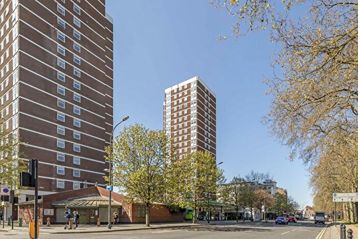 1 Bedroom Flat To Rent In Shepherds Bush Green, Shepherds Bush, W12