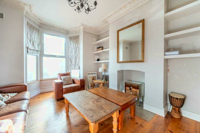 3 Bedroom Terraced House To Rent In Manbey Grove, Stratford, London, E15