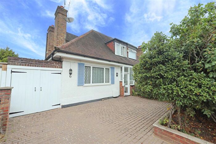 3 Bedroom Semi-Detached Bungalow For Sale In Corwell Lane, Hillingdon, UB8