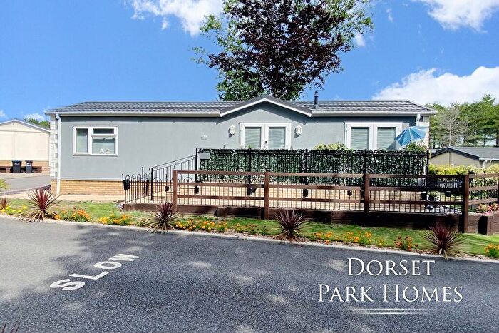 2 Bedroom Park Home For Sale In Laburnham Drive, New Forest Glades, Matchams Lane, Christchurch, Dorset, BH23