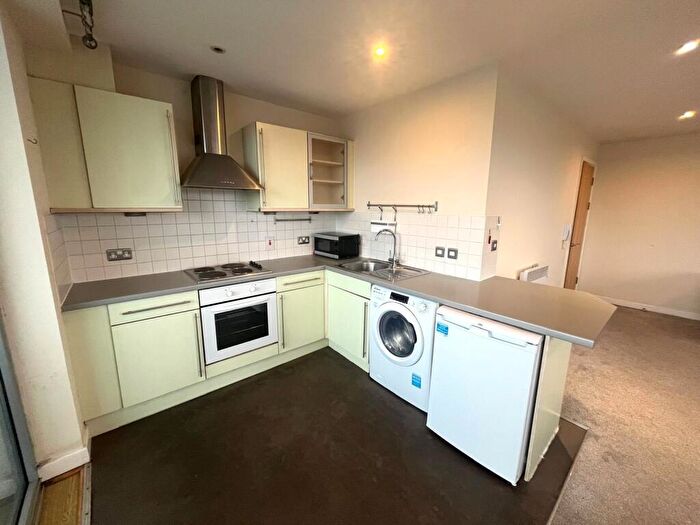 2 Bedroom Apartment To Rent In Cranbrook House, Nottingham, NG1