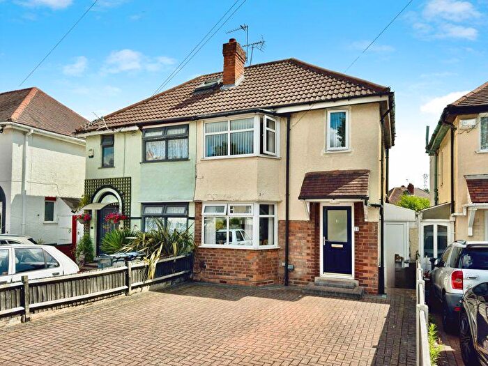 3 Bedroom Semi-Detached House For Sale In Julia Avenue, Birmingham, B24