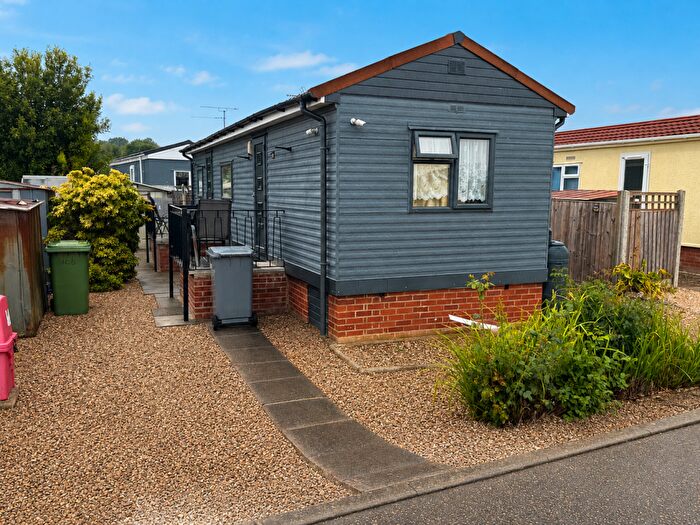 1 Bedroom Park Home For Sale In Woodland View, Stratton Strawless, Norwich, Norfolk, NR10