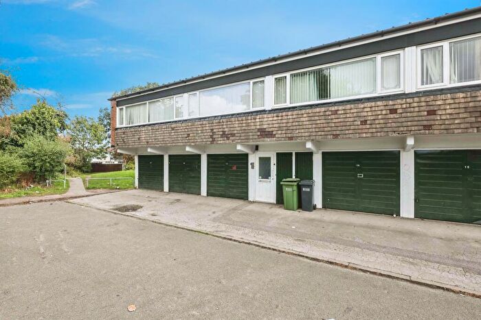 2 Bedroom Flat For Sale In Rathlin Croft, Birmingham, B36