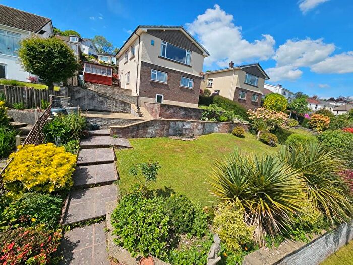 3 Bedroom Link Detached House For Sale In Greensway Road, Tavistock, Devon, PL19