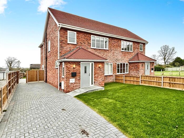 4 Bedroom House For Sale In Warden Road, Eastchurch, Sheerness, ME12