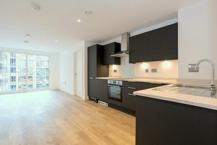 2 Bedroom Flat To Rent In Flat, Hairpin House, Bradford Street, Birmingham, B12